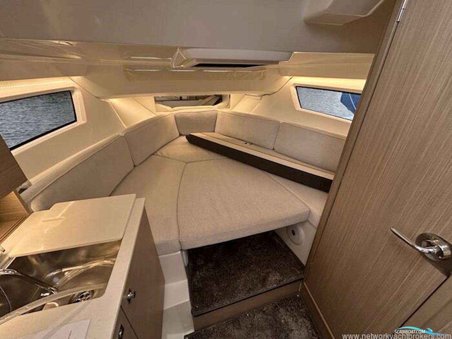 Jeanneau Cap Camarat 9.0WA S2