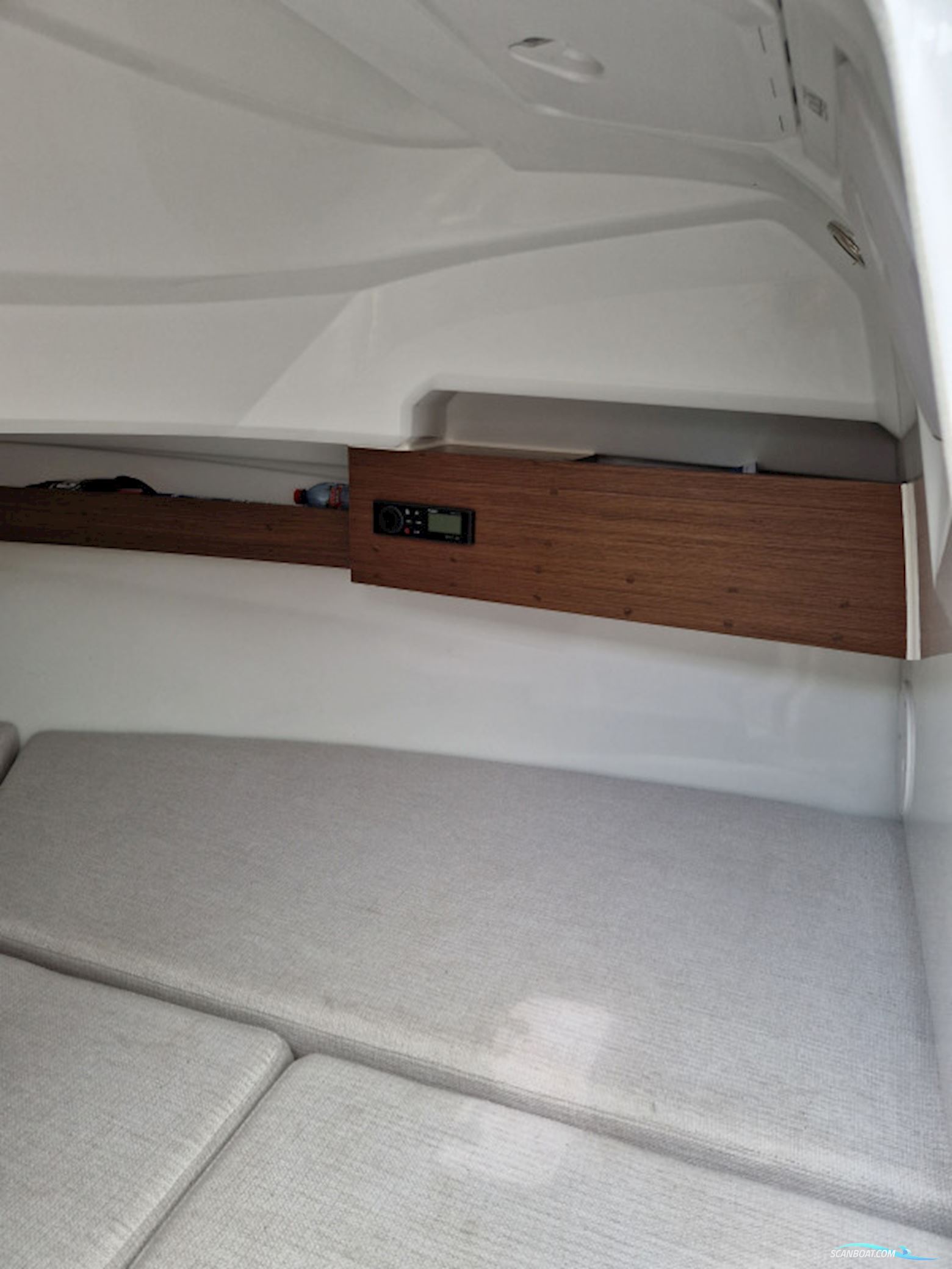 Jeanneau Cap Camera 6.5 WA Serie III