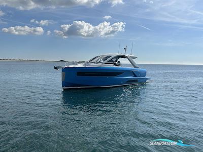 Jeanneau DB37 Motorbåd 2024, med Volvo Penta D4-320 motor, England