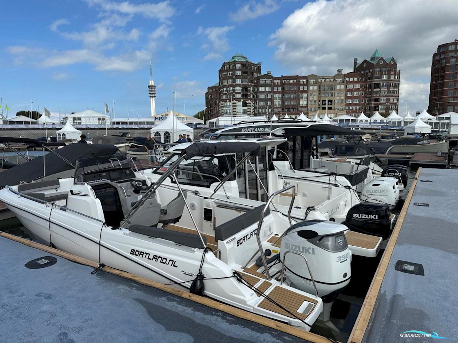 Jeanneau demo Cap Camarat 7.5 CC Serie 3