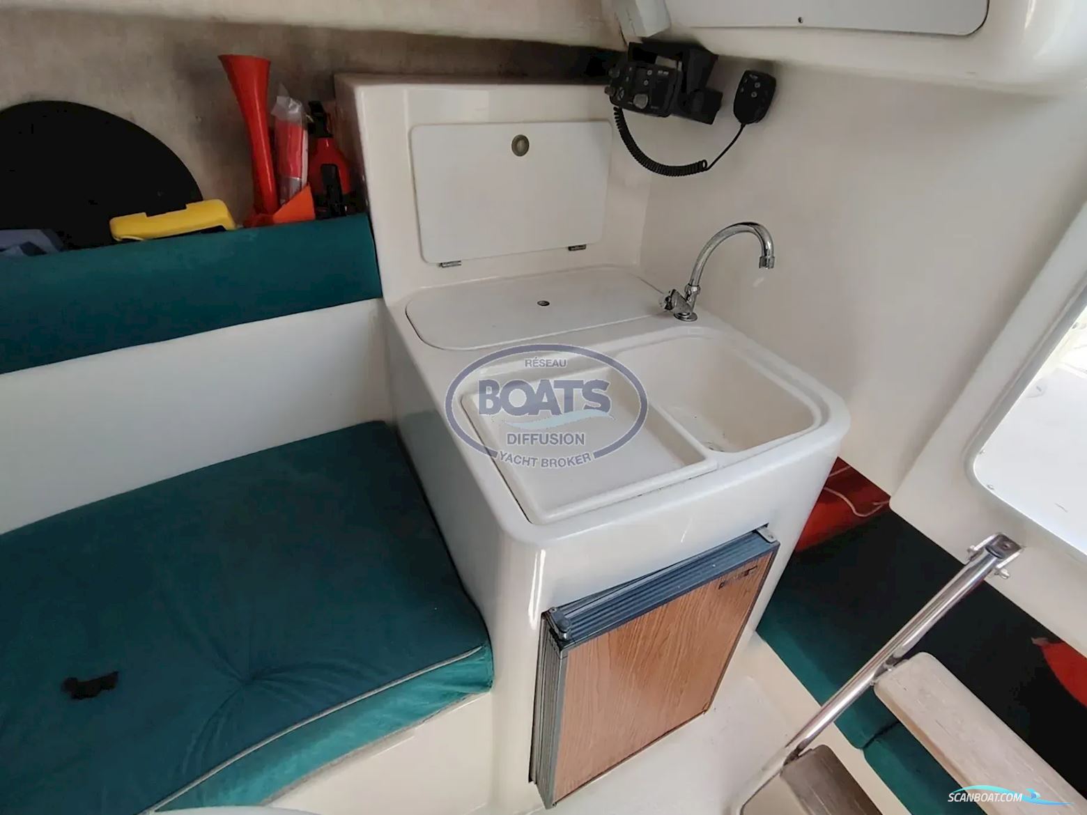 Jeanneau Leader 705