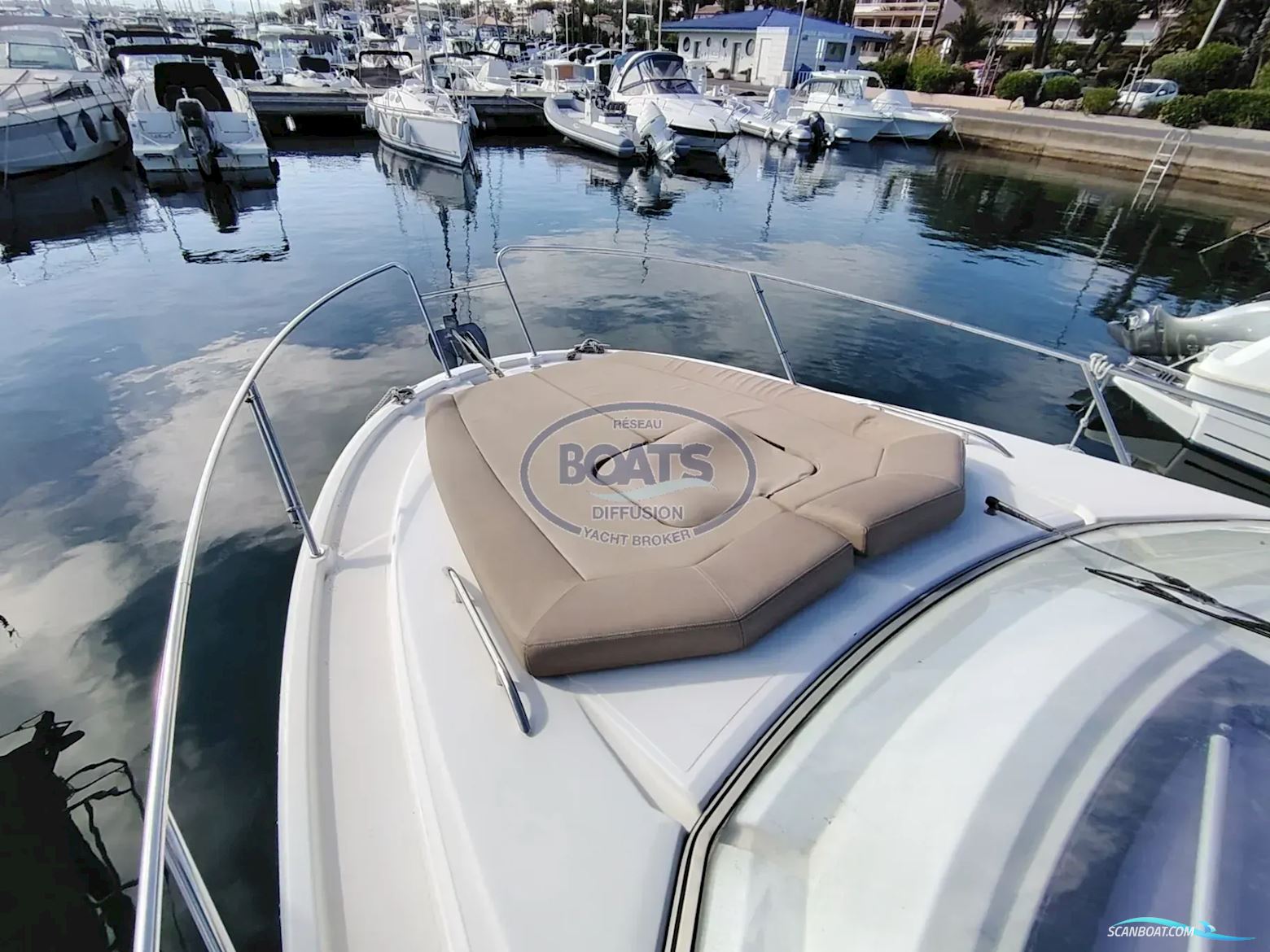 Jeanneau Leader 8