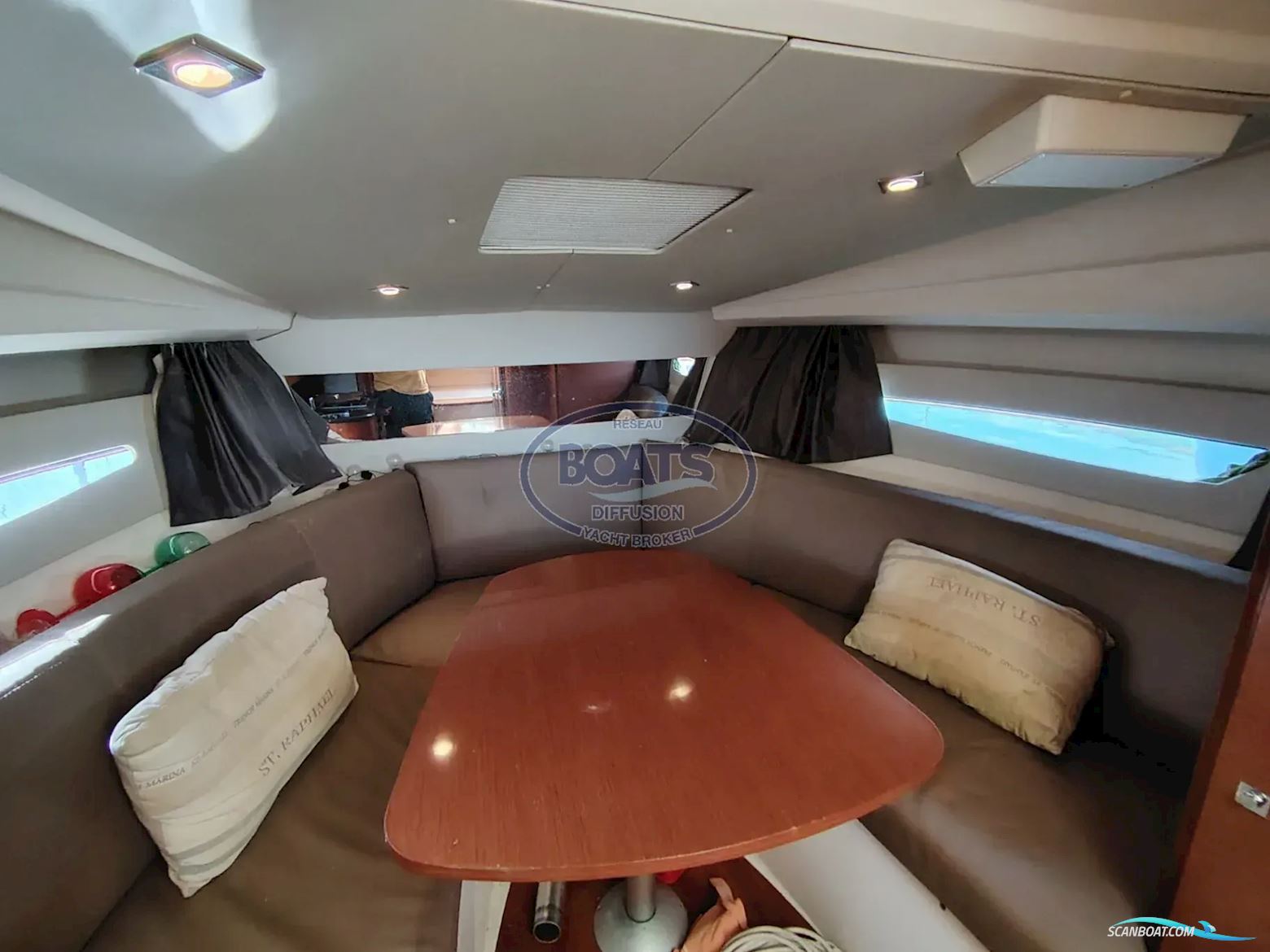 Jeanneau Leader 8