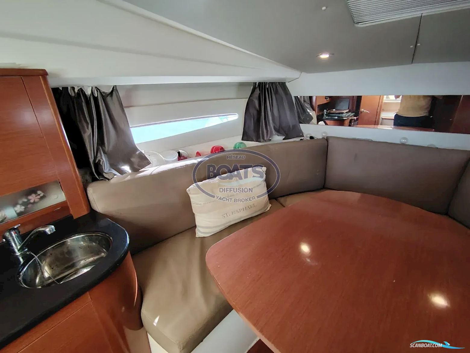 Jeanneau Leader 8