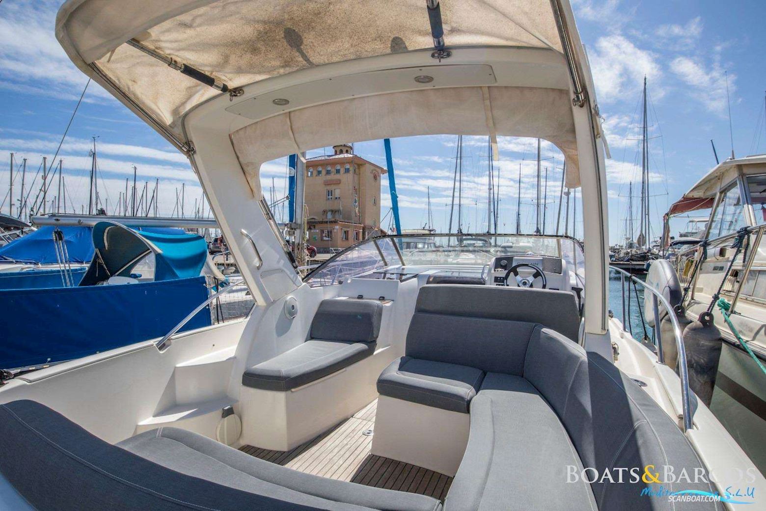 Jeanneau Leader 8