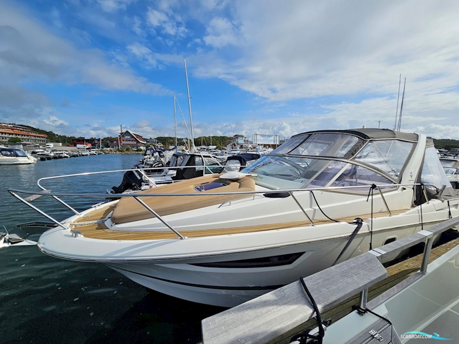 Jeanneau Leader 8