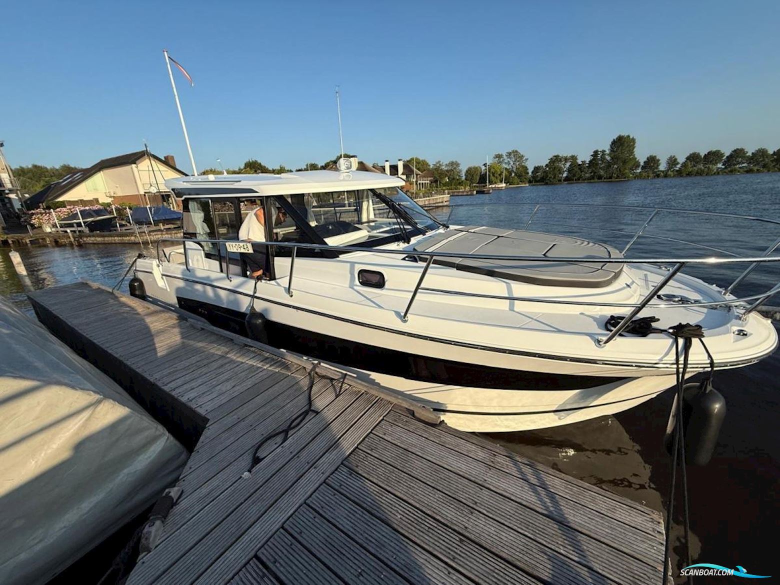 Jeanneau Merry Fisher 1095 Coupé Hardtop Motorbåd 2025, med Yamah Twin 150 motor, Holland