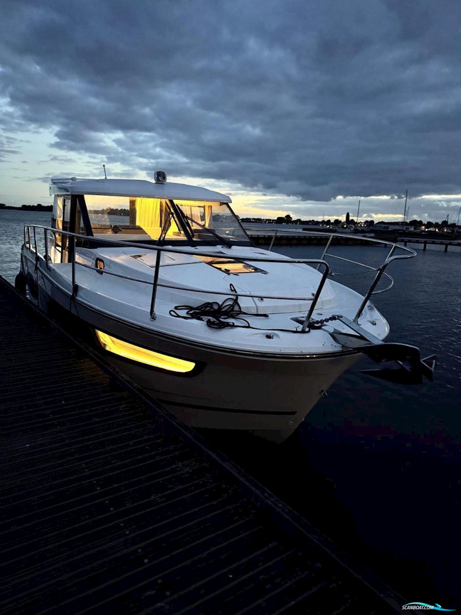 Jeanneau Merry Fisher 1095 Coupé Hardtop
