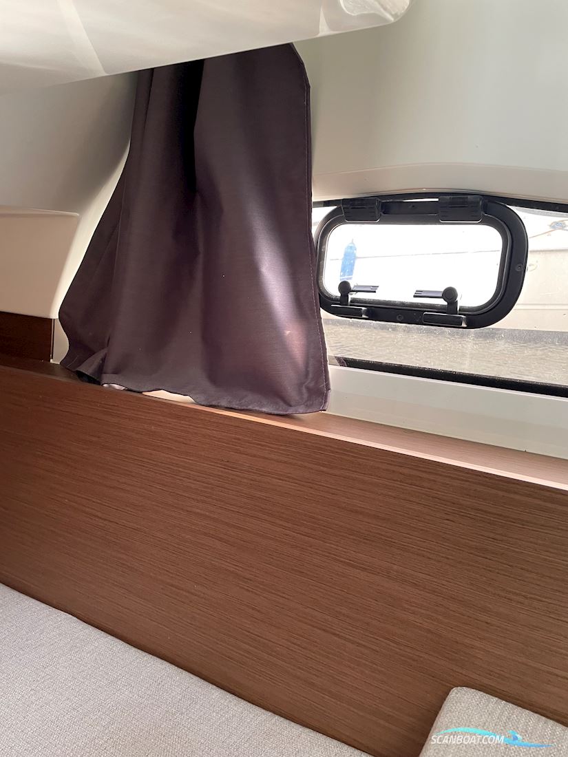 Jeanneau Merry Fisher 1095 Fly