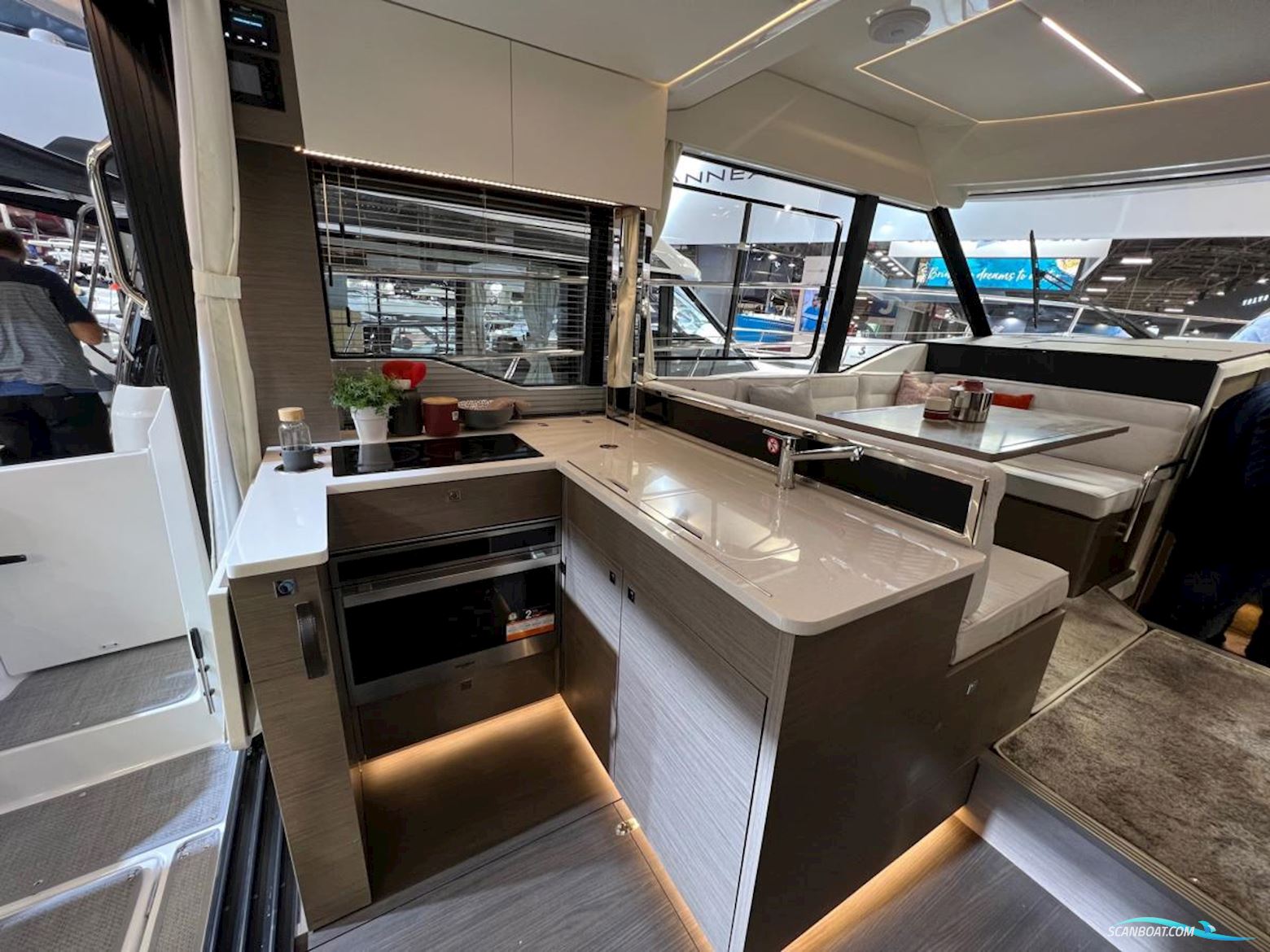 Jeanneau Merry Fisher 1295 FLY