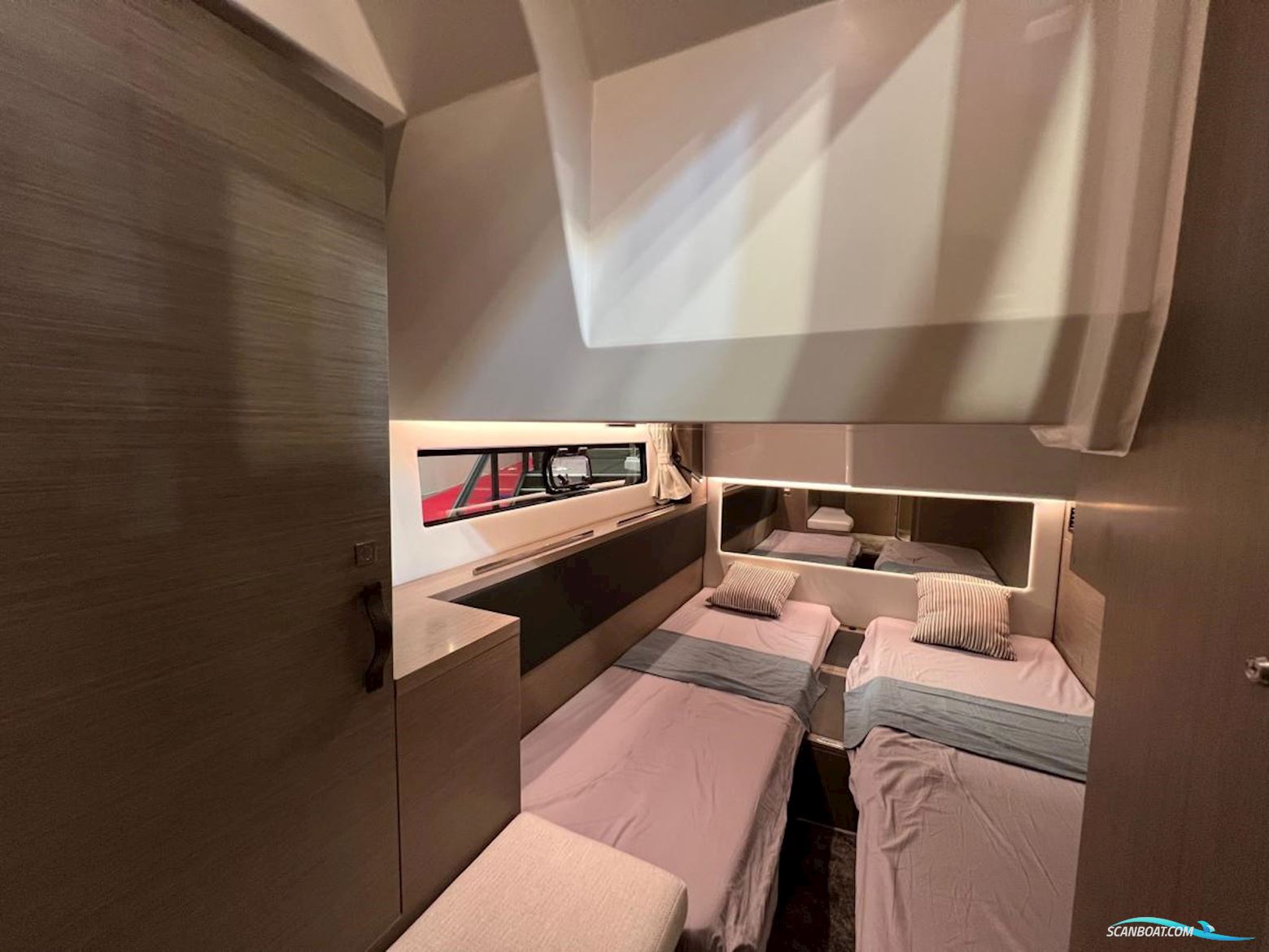 Jeanneau Merry Fisher 1295 FLY