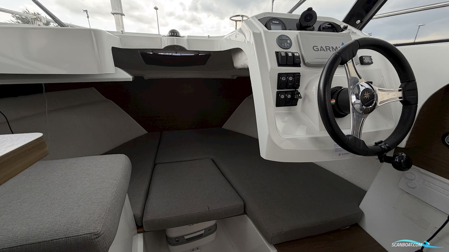 Jeanneau Merry Fisher 605