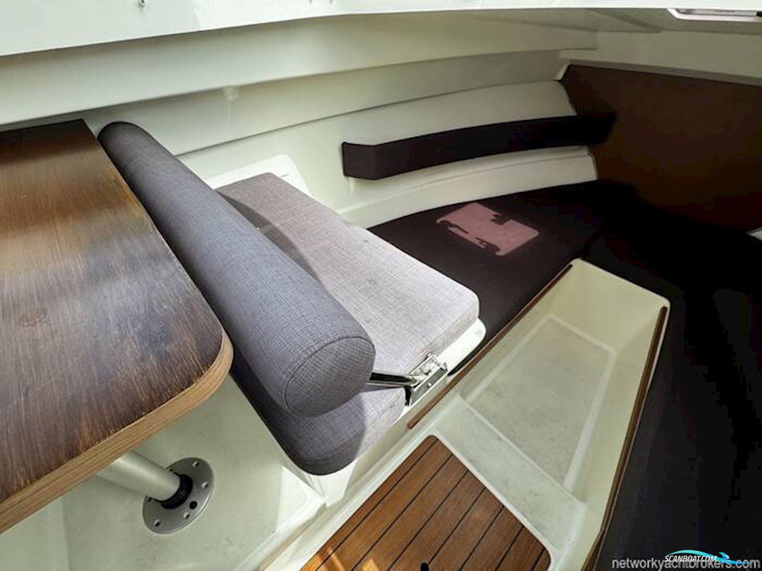Jeanneau Merry fisher 645