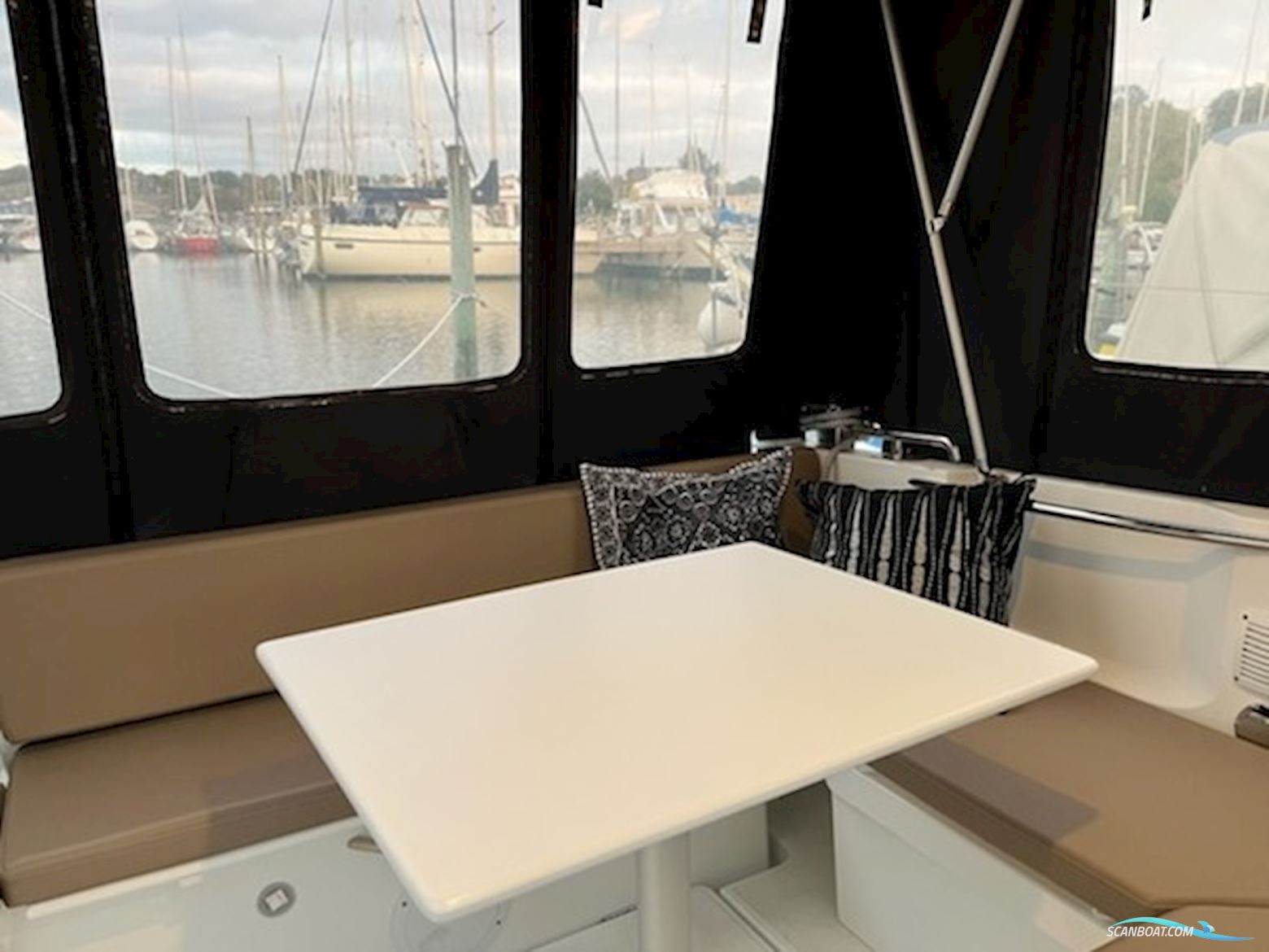 Jeanneau Merry Fisher 695