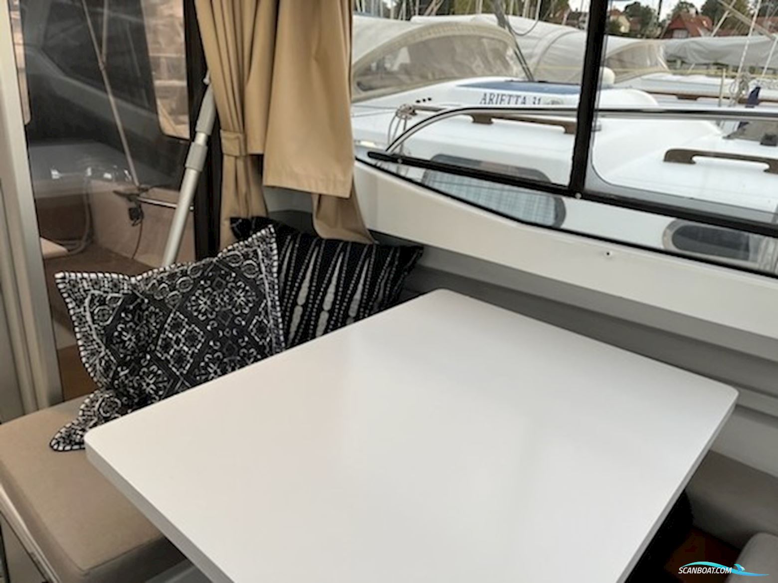 Jeanneau Merry fisher 695