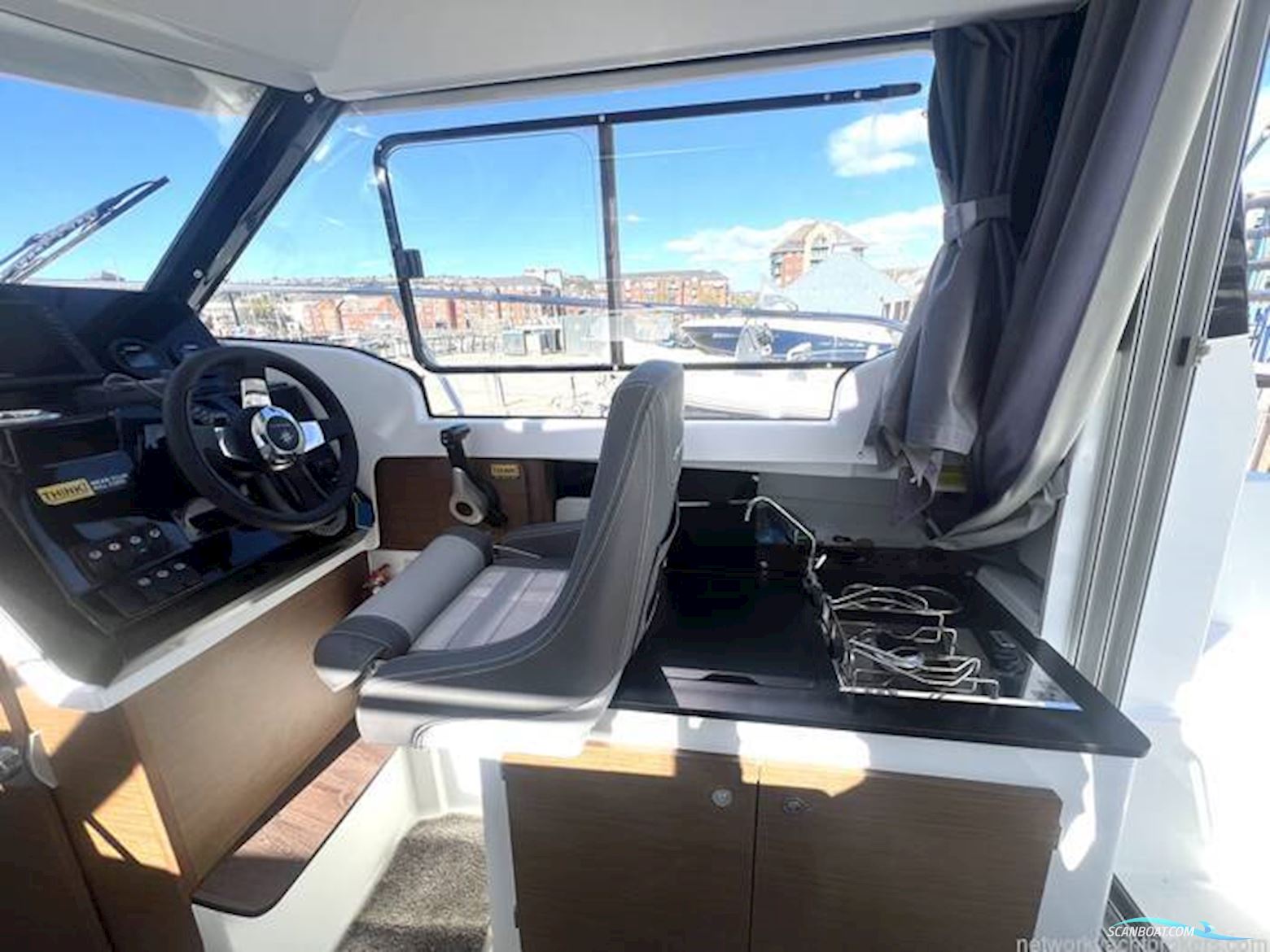 Jeanneau Merry Fisher 695