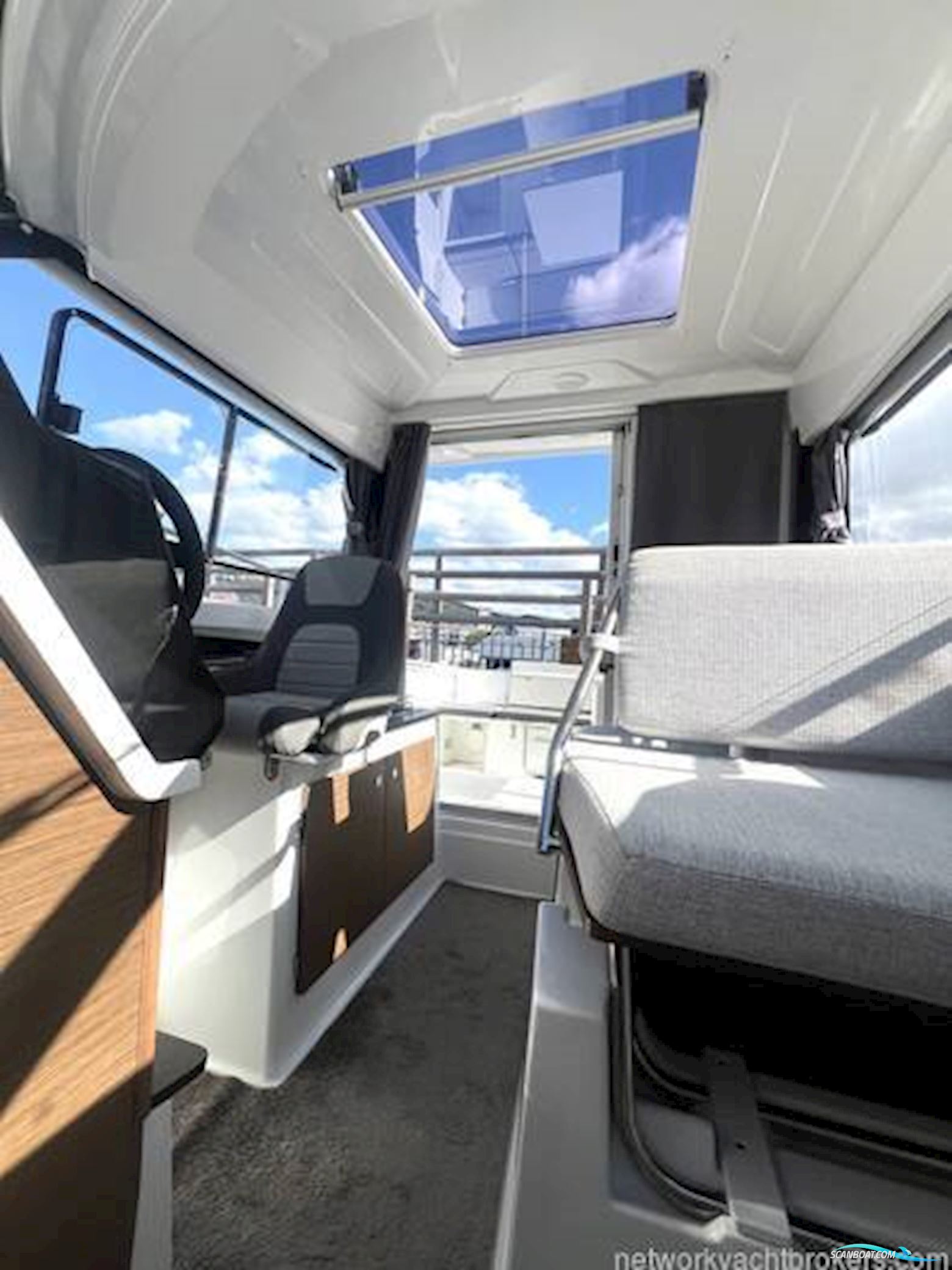 Jeanneau Merry Fisher 695