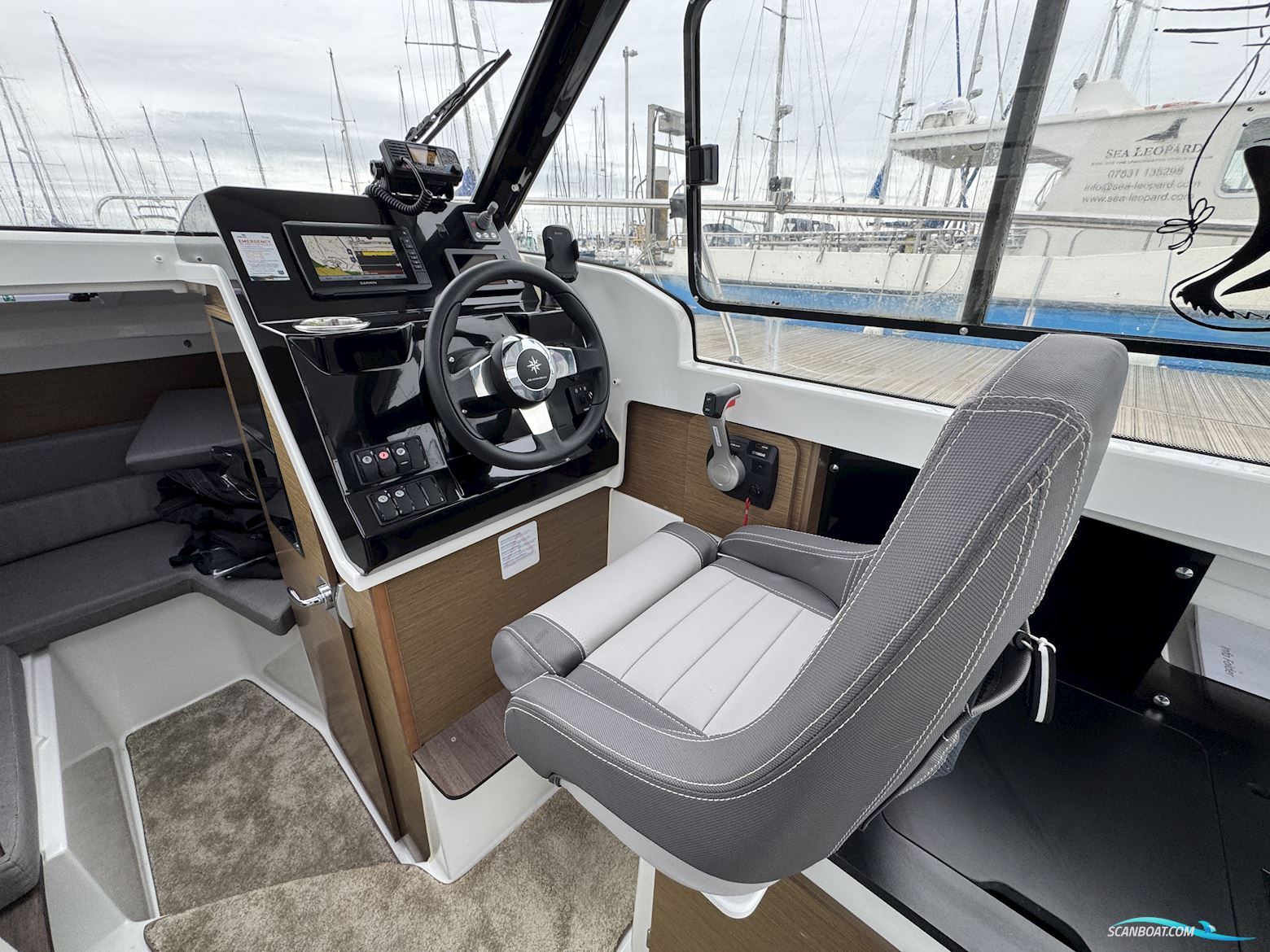 Jeanneau Merry Fisher 695