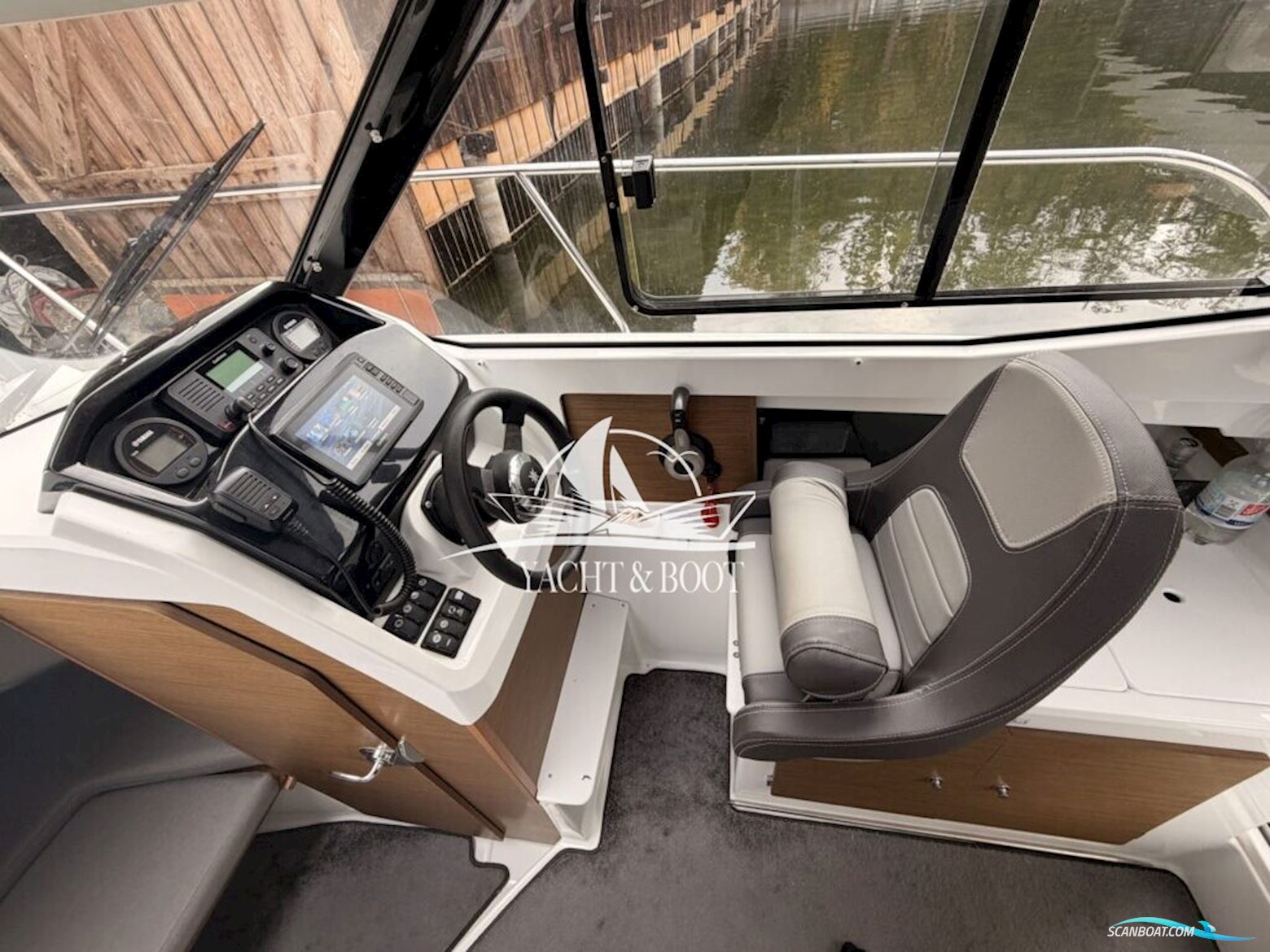 Jeanneau Merry Fisher 695