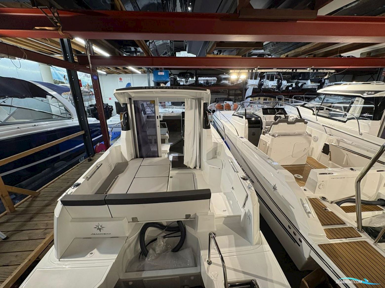 Jeanneau Merry Fisher 695 Serie 2. Dit Schip is Aanwezig op de Suzuki Stand Van Hiswa te Water 2026.