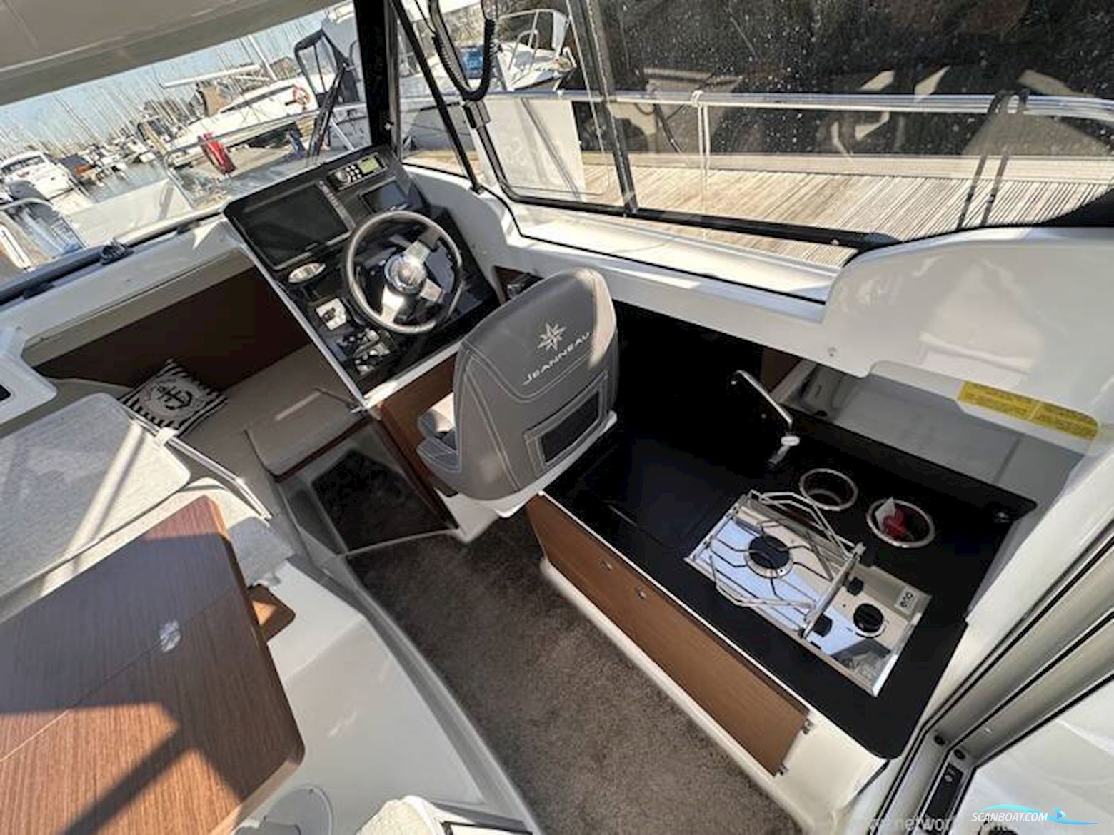 Jeanneau Merry Fisher 695 Series 2