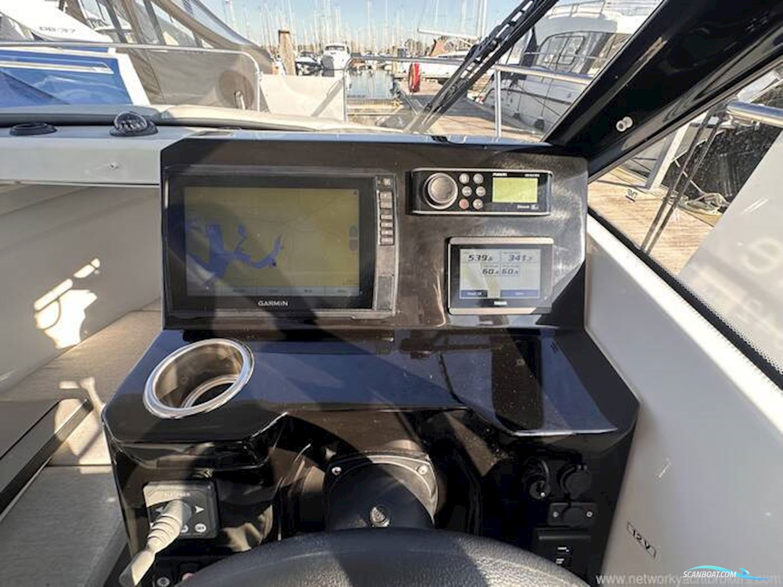 Jeanneau Merry Fisher 695 Series 2