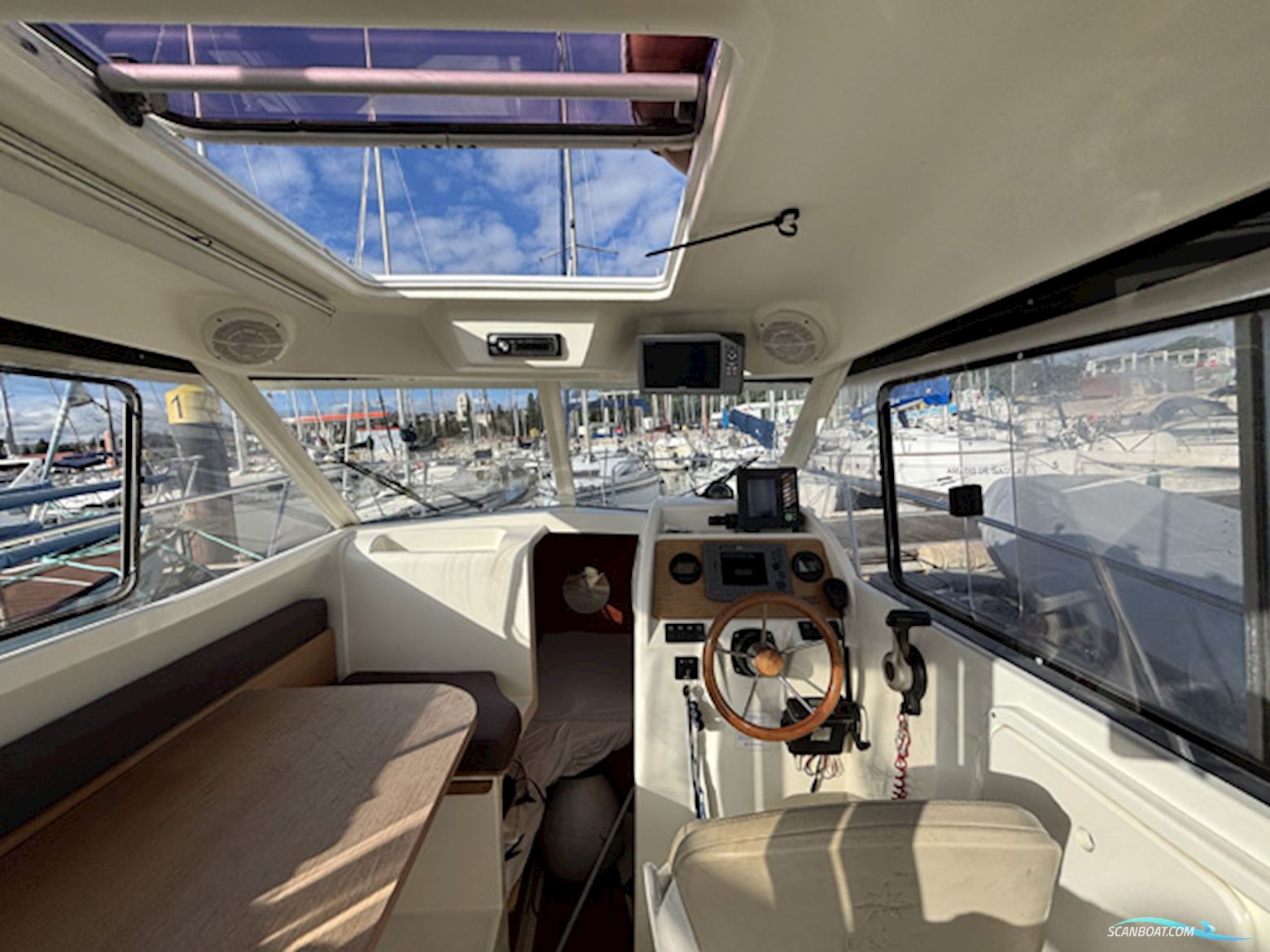 Jeanneau Merry Fisher 725