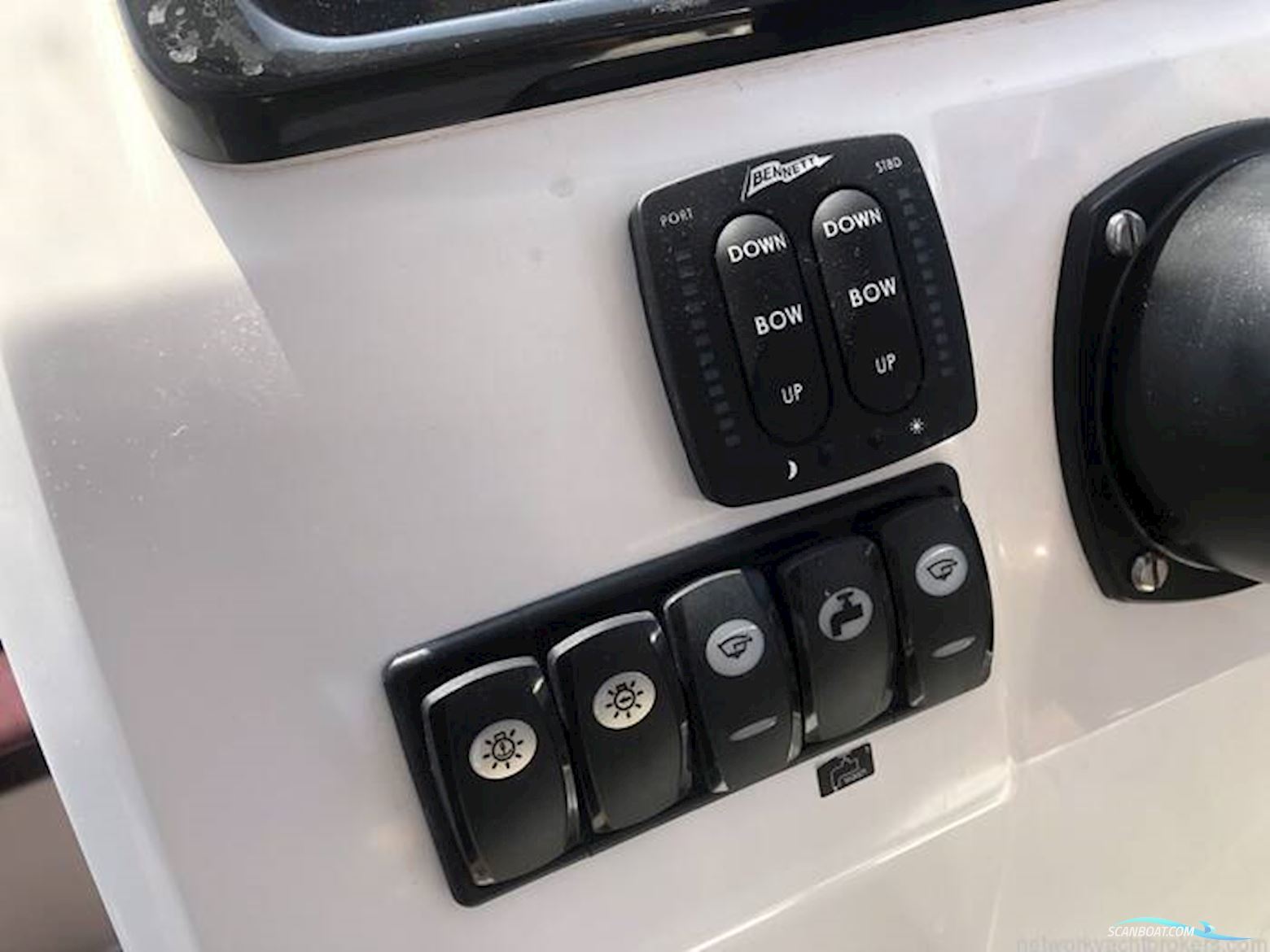 Jeanneau Merry Fisher 755