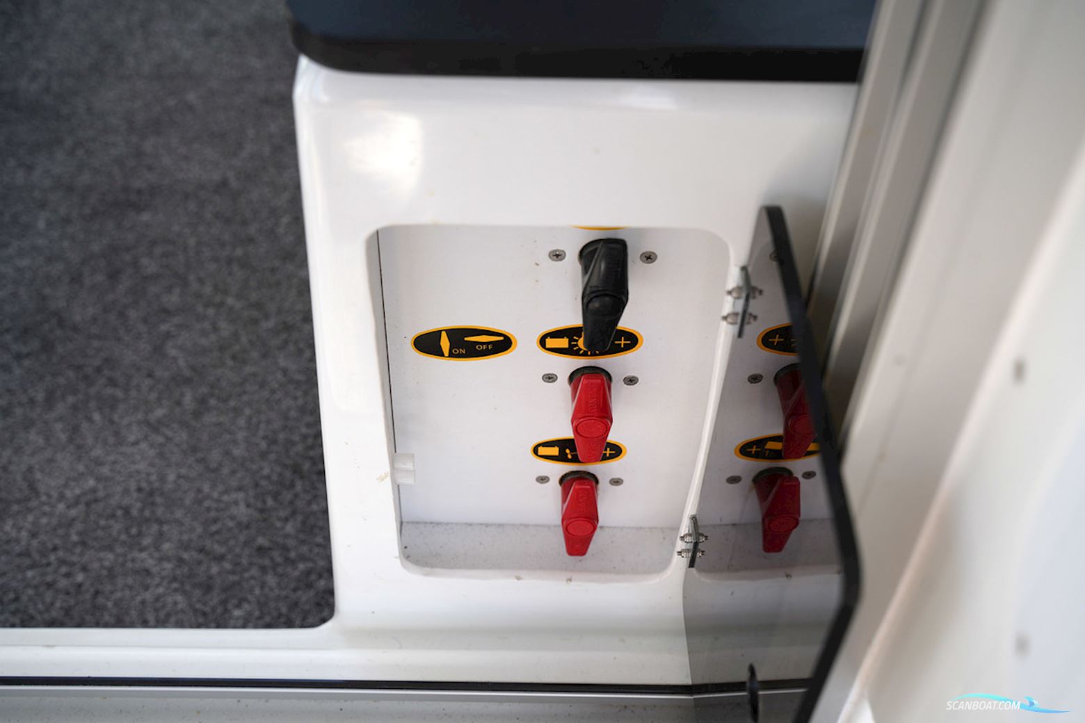 Jeanneau Merry Fisher 795 (Nordic)