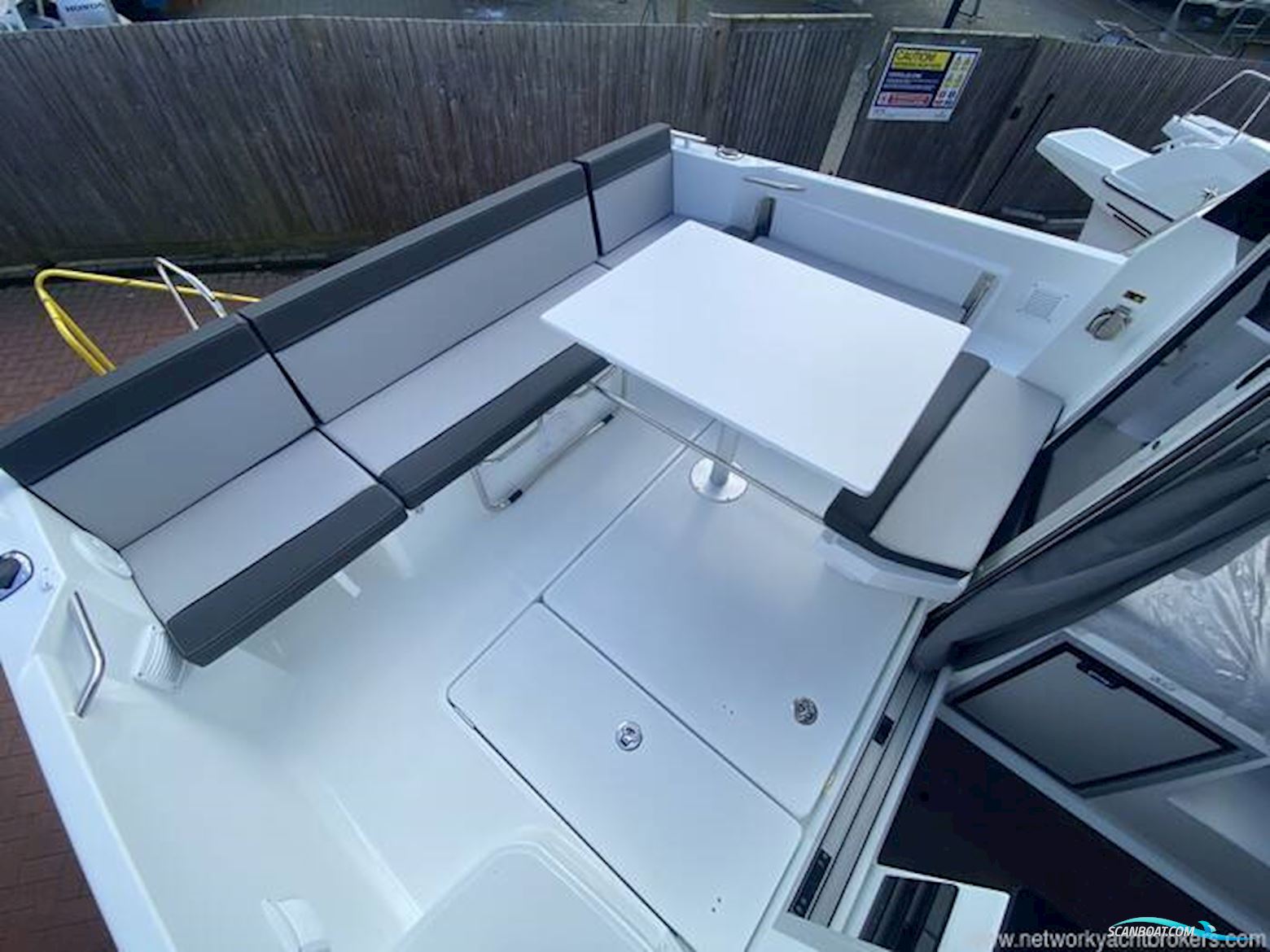 Jeanneau Merry Fisher 795