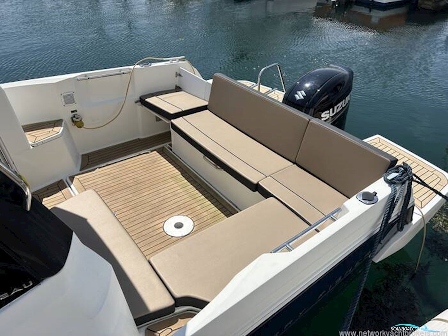 Jeanneau Merry Fisher 795