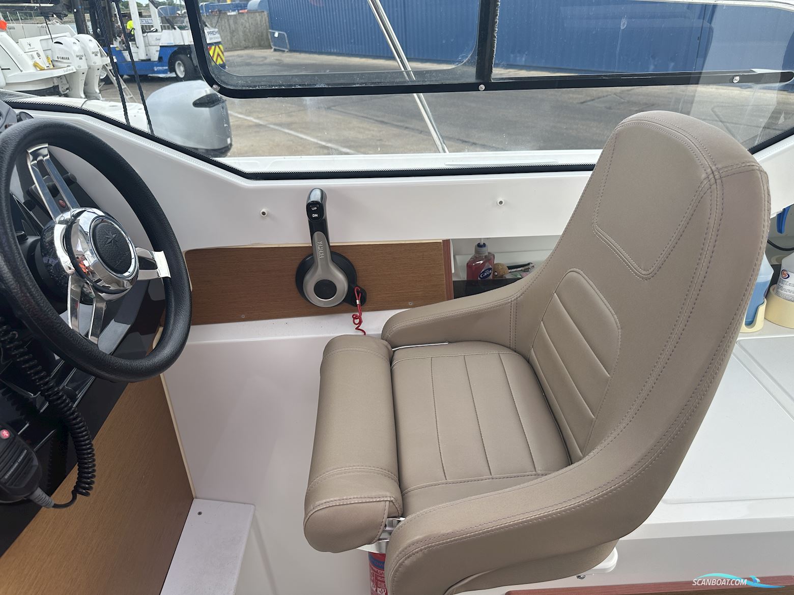 Jeanneau Merry Fisher 795