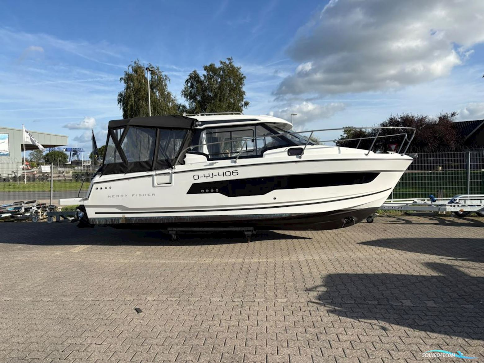 Jeanneau Merry Fisher 795