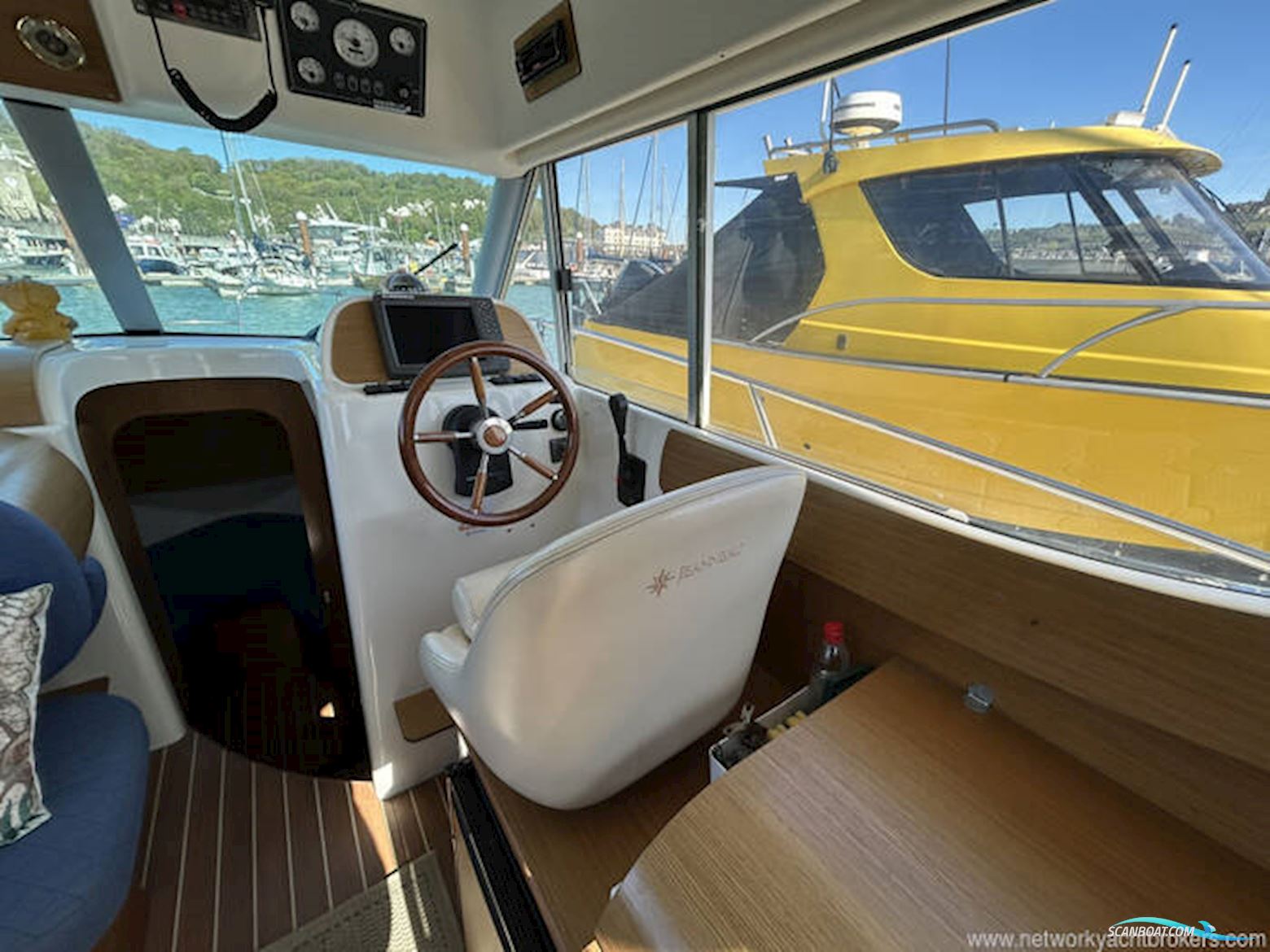 Jeanneau Merry Fisher 805
