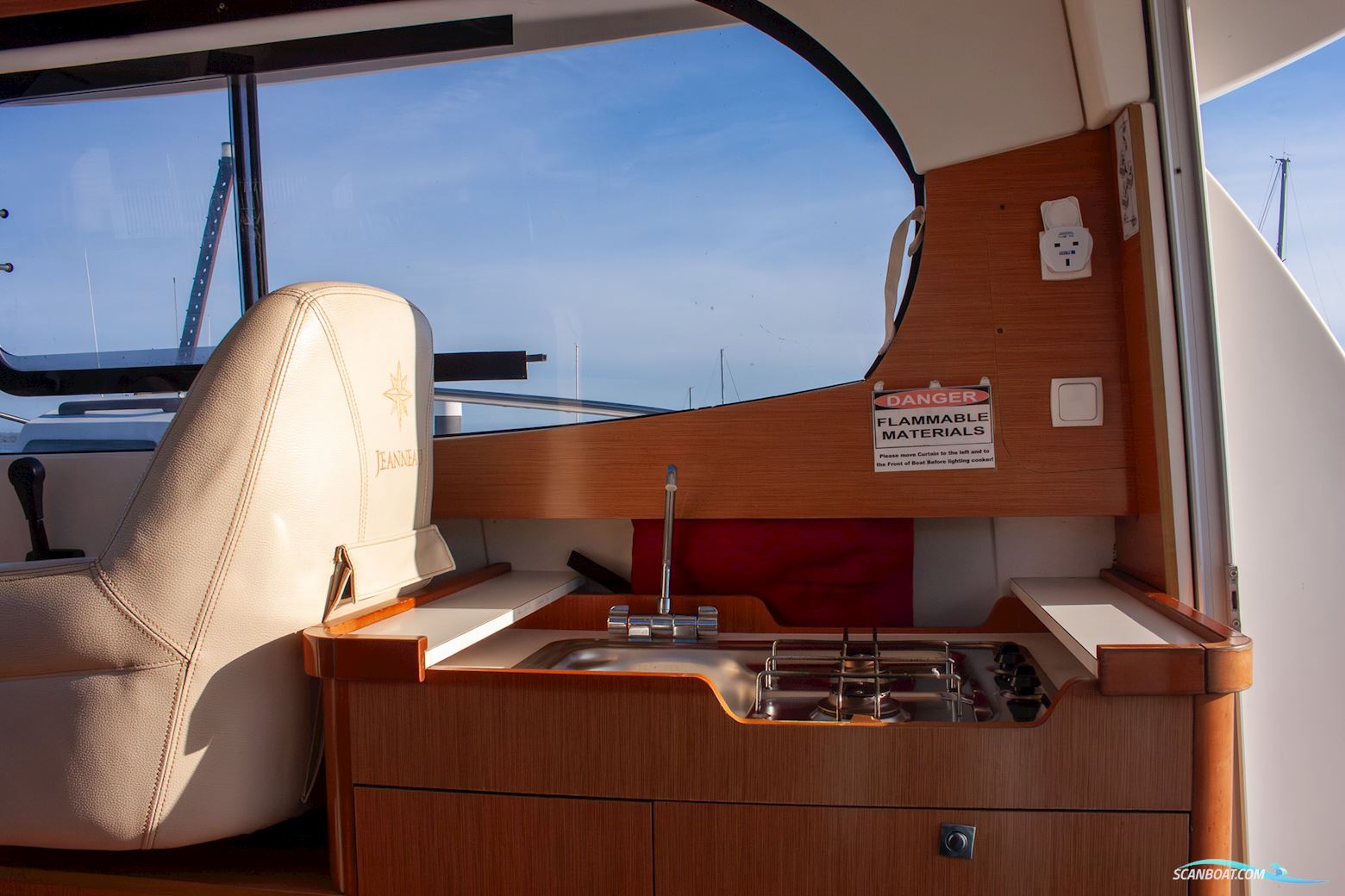 Jeanneau Merry Fisher 815