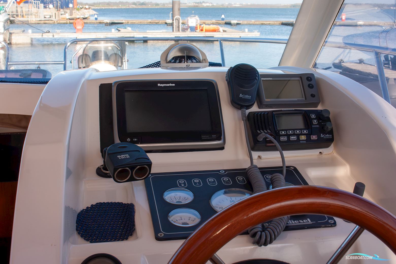 Jeanneau Merry Fisher 815