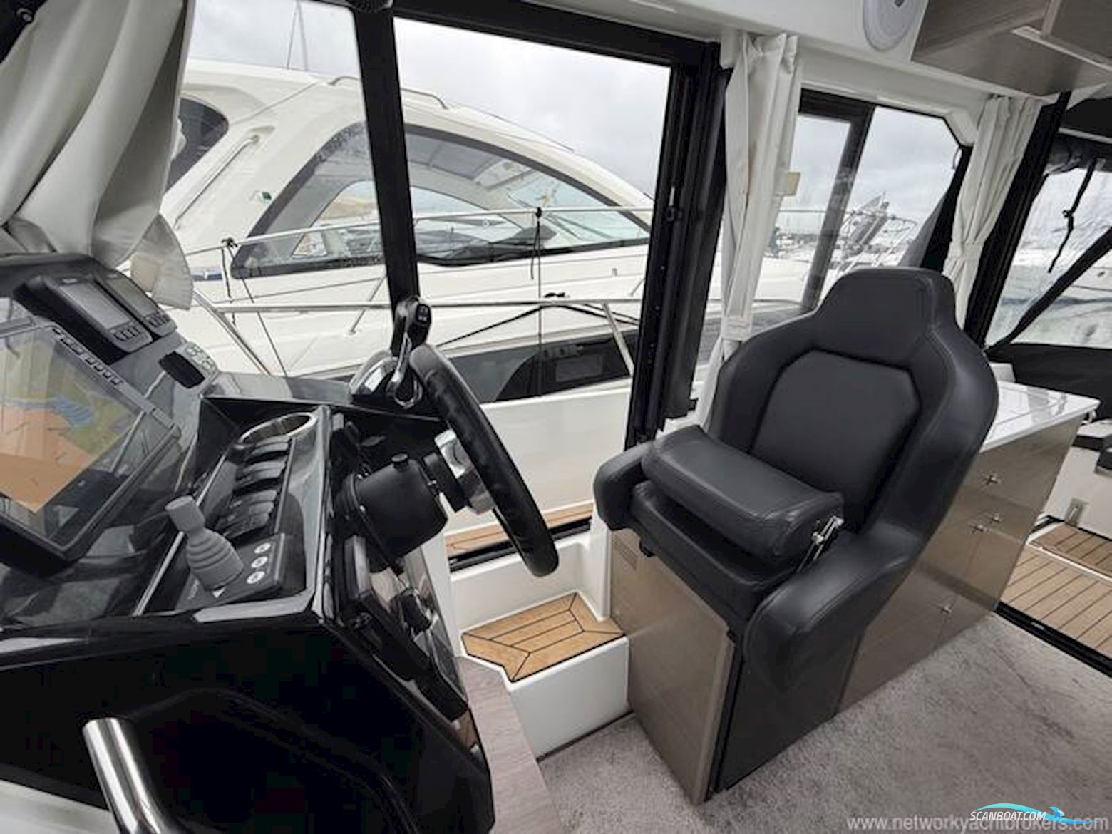 Jeanneau Merry Fisher 895 S2