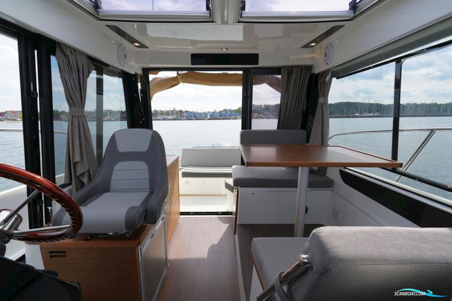 Jeanneau Merry Fisher 895