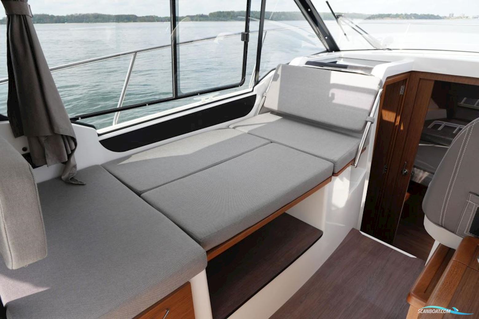 Jeanneau Merry Fisher 895