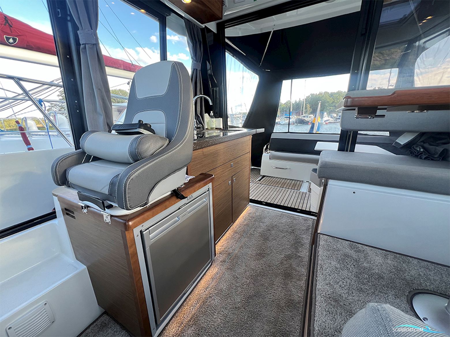 Jeanneau Merry Fisher 895