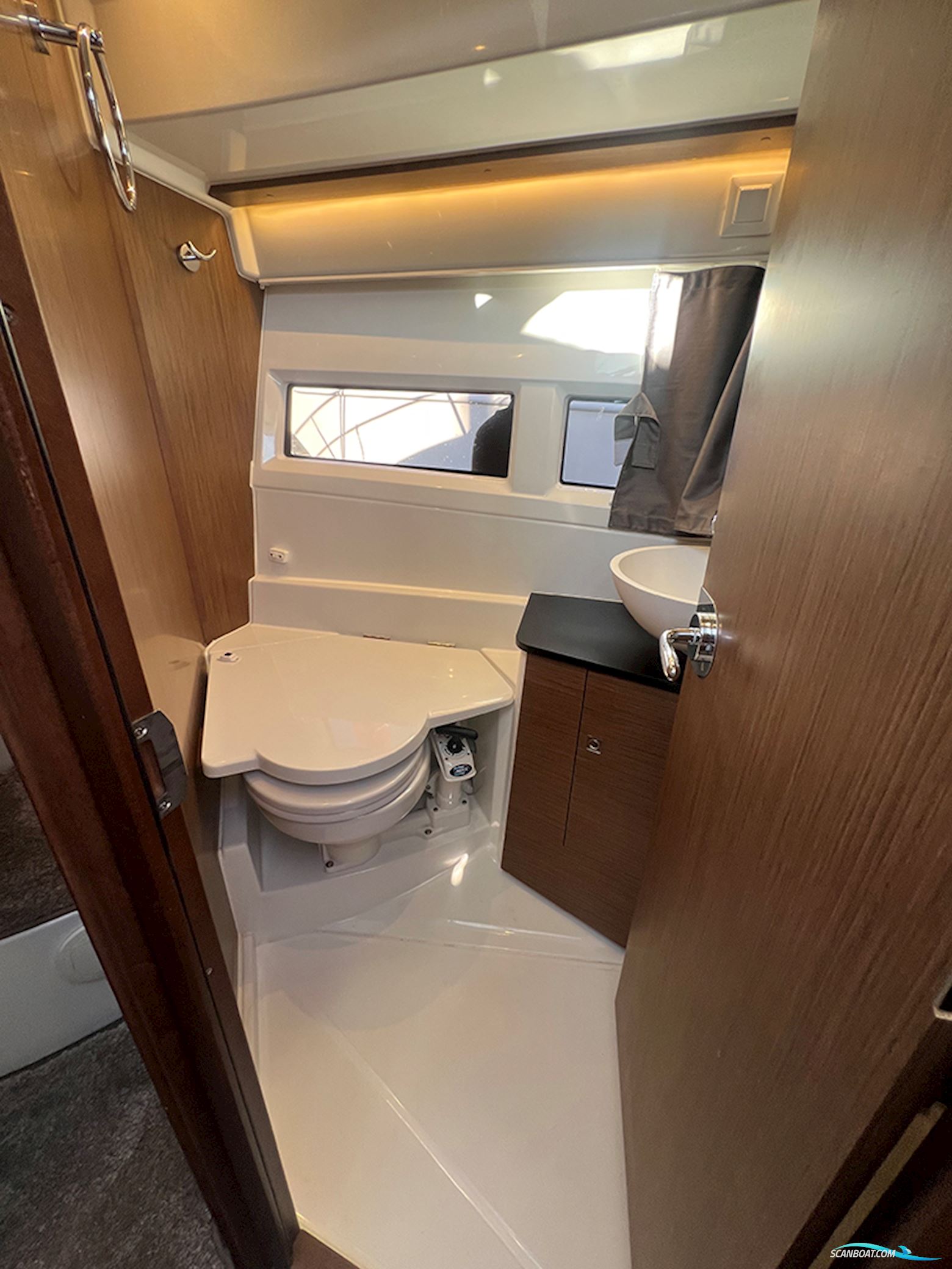 Jeanneau Merry Fisher 895