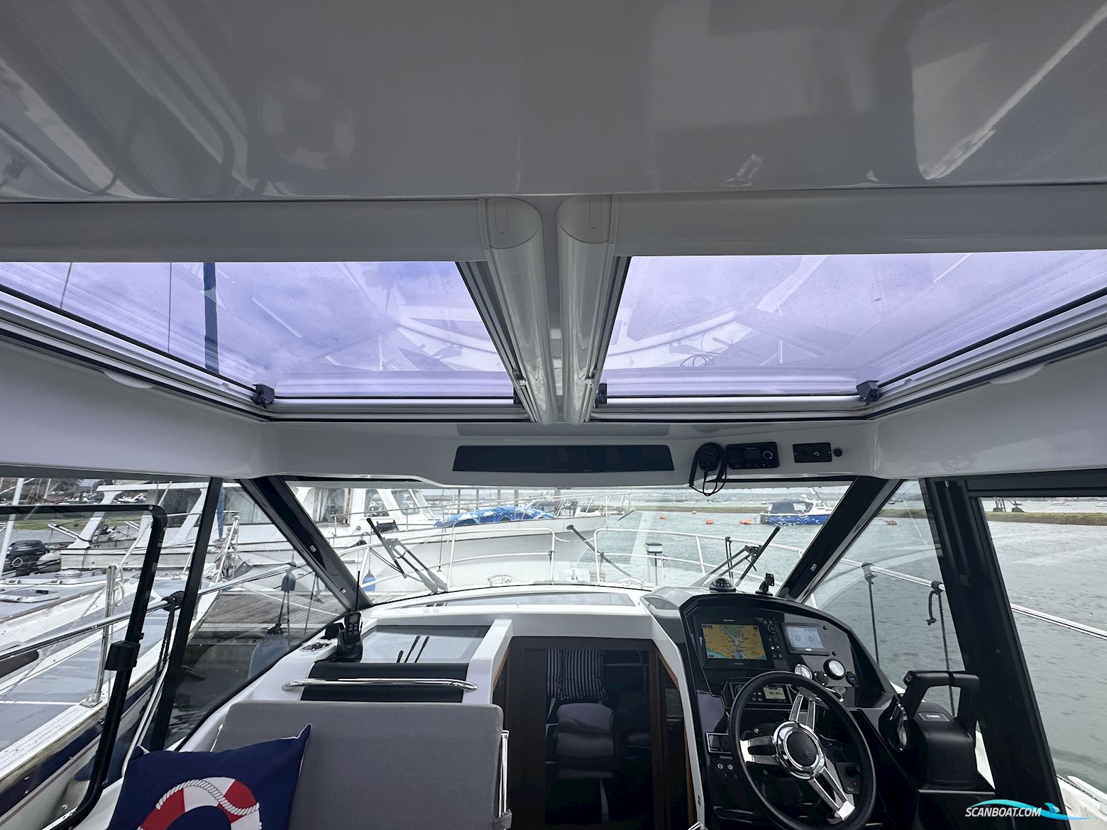 Jeanneau Merry Fisher 895