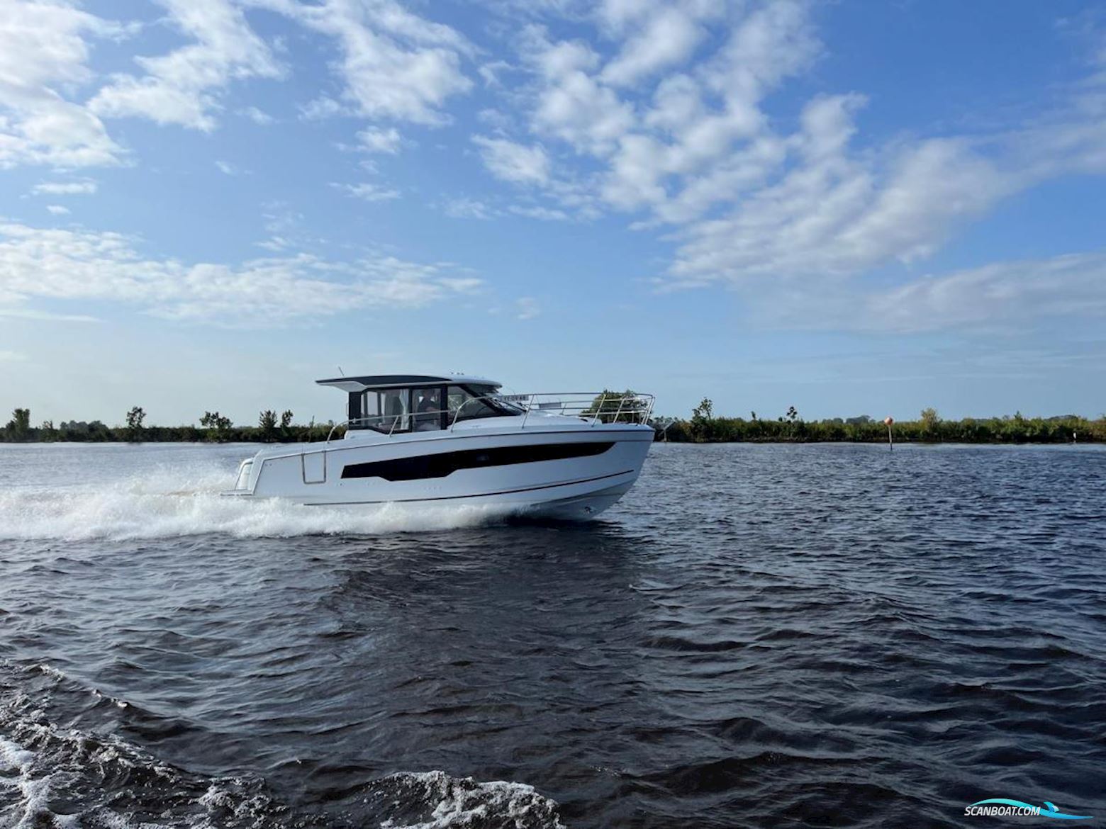 Jeanneau Merry Fisher 895 serie 2. Dit schip is aanwezig op de Yamaha stand van hiswa te water 2026.