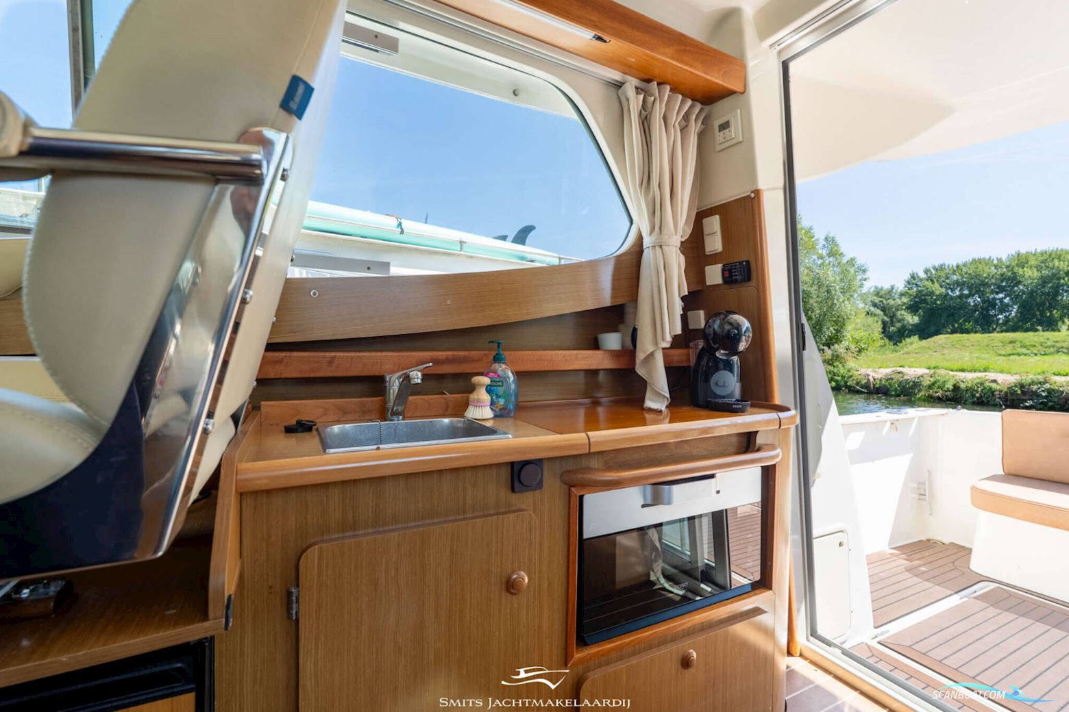 Jeanneau Merry Fisher 9.25 Flybridge