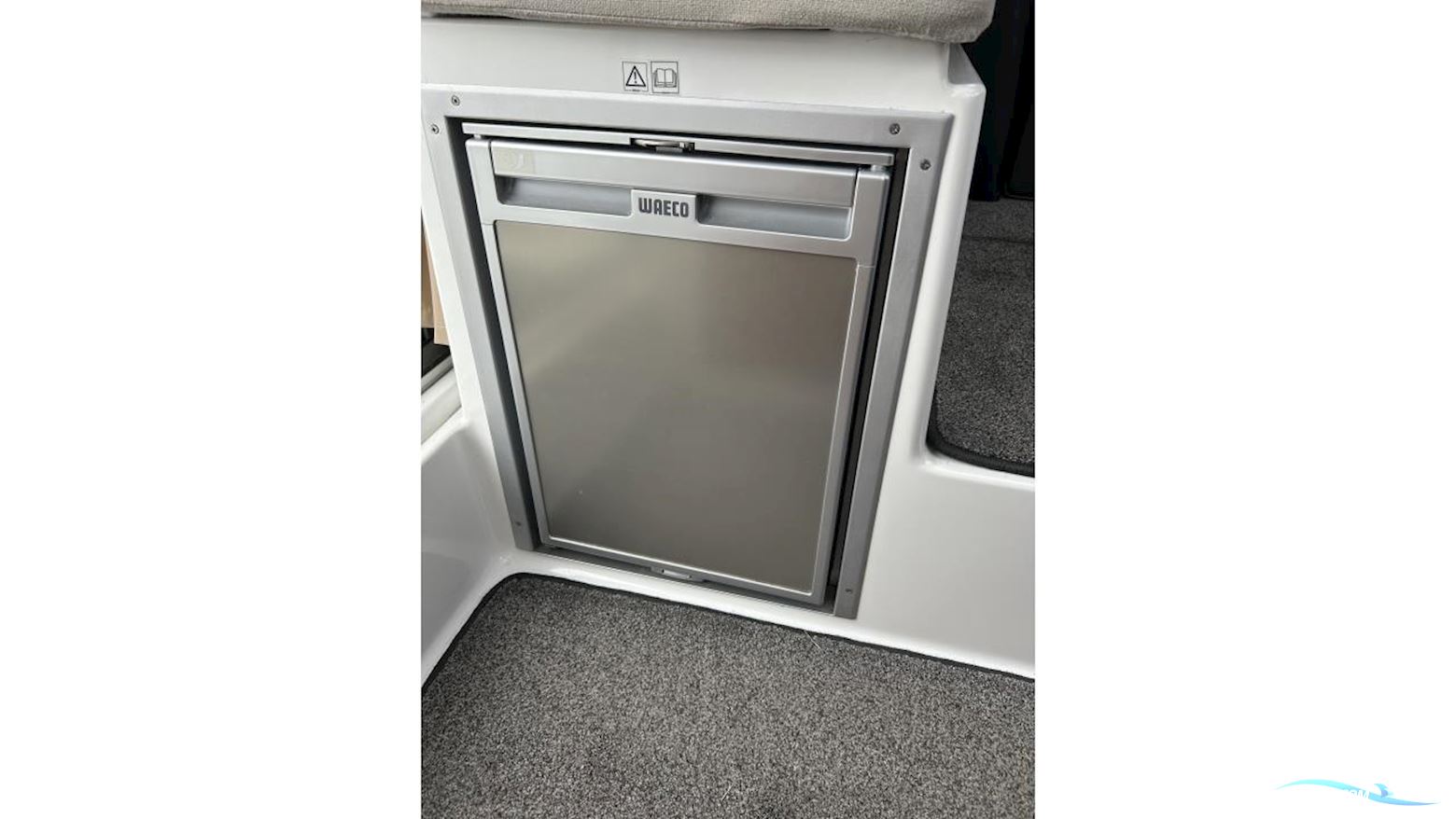 JEANNEAU MOTORBÅT 795 MERRY FISHER CABIN