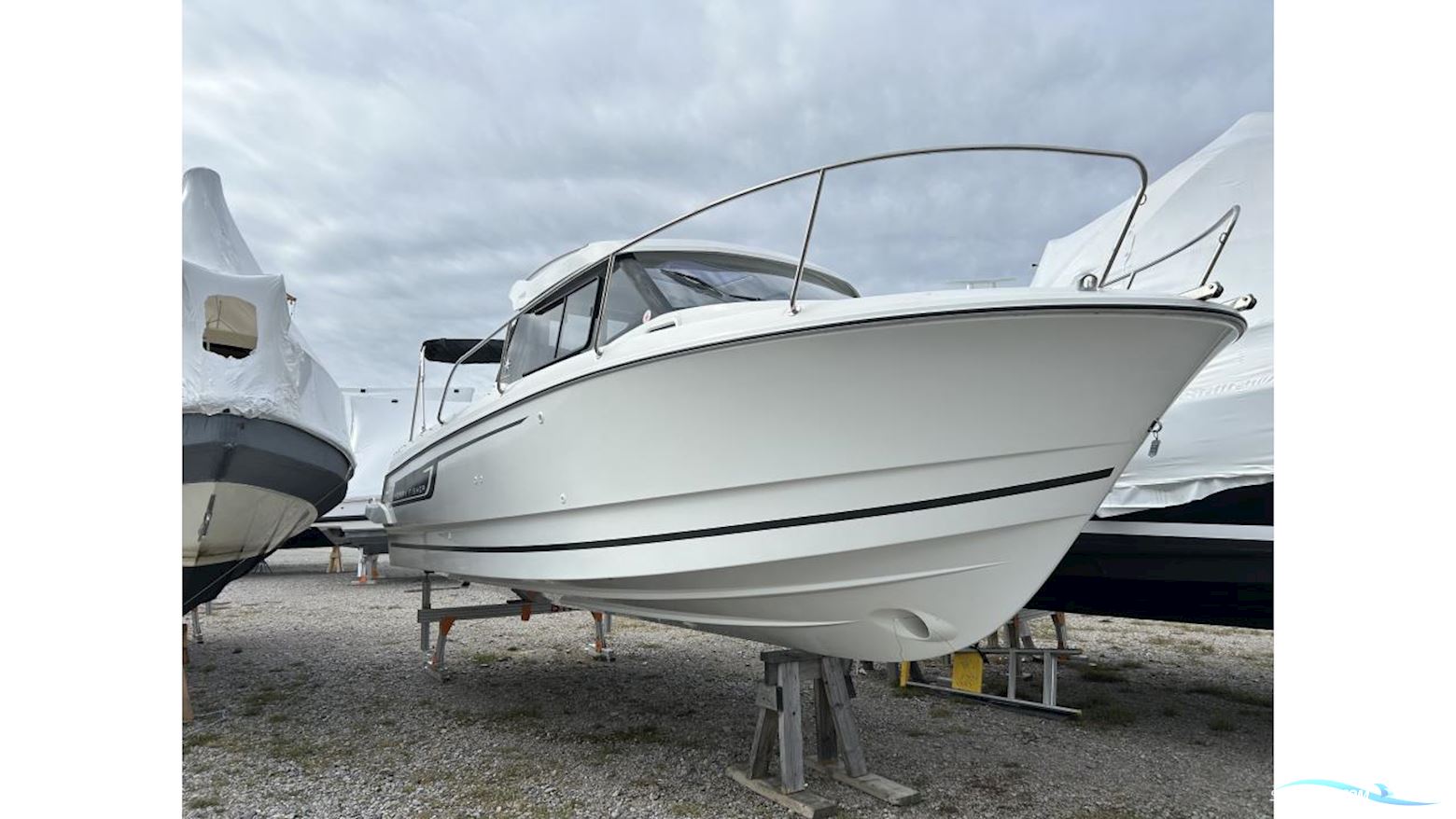 JEANNEAU MOTORBÅT 795 MERRY FISHER CABIN