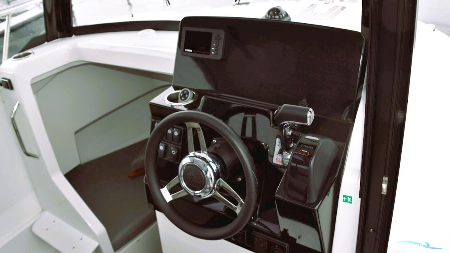 JEANNEAU MOTORBÅT 795 MERRY FISHER MARLIN