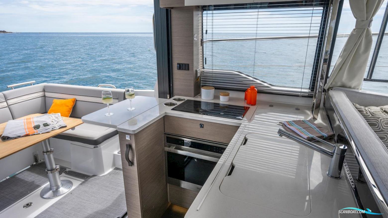 JEANNEAU MOTORBÅT MERRY FISHER 1295 FLY