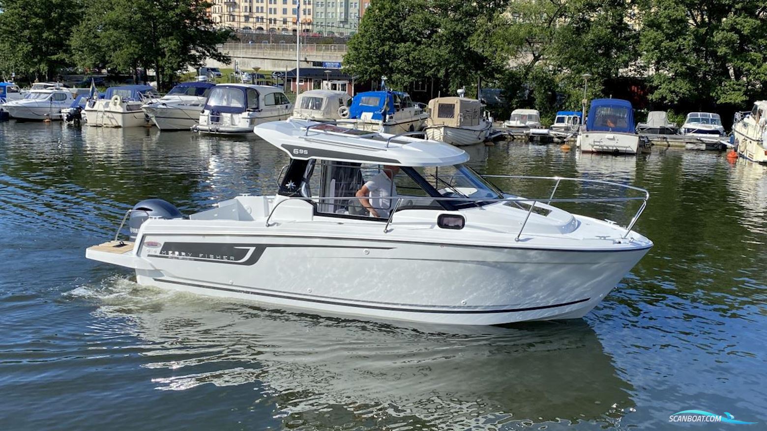 JEANNEAU MOTORBÅT MERRY FISHER 695 SÉRIE 2