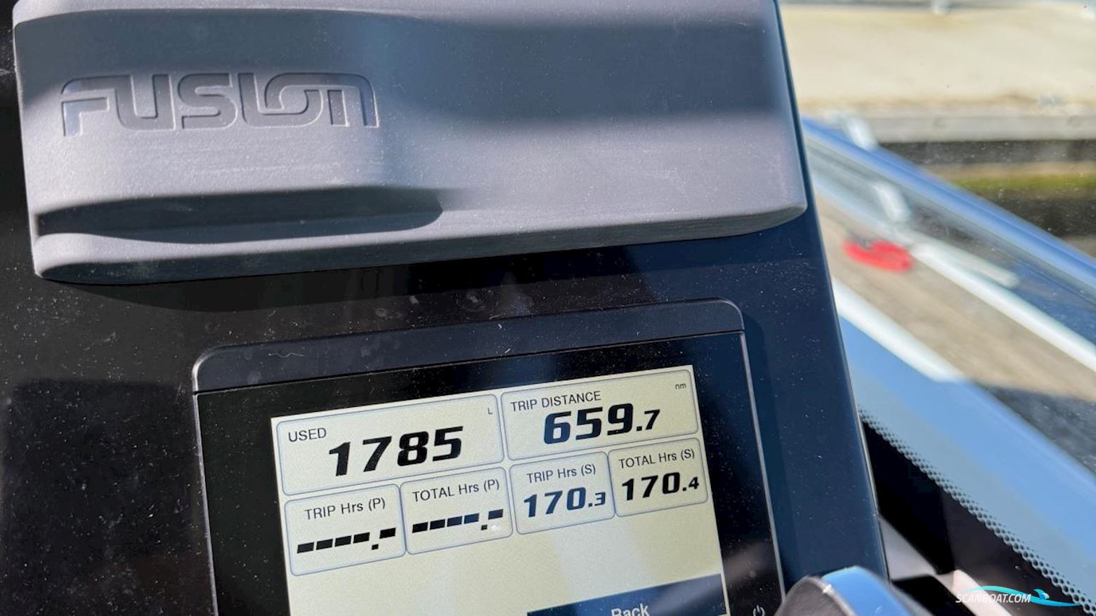 JEANNEAU MOTORBÅT MERRY FISHER 895 SPORT